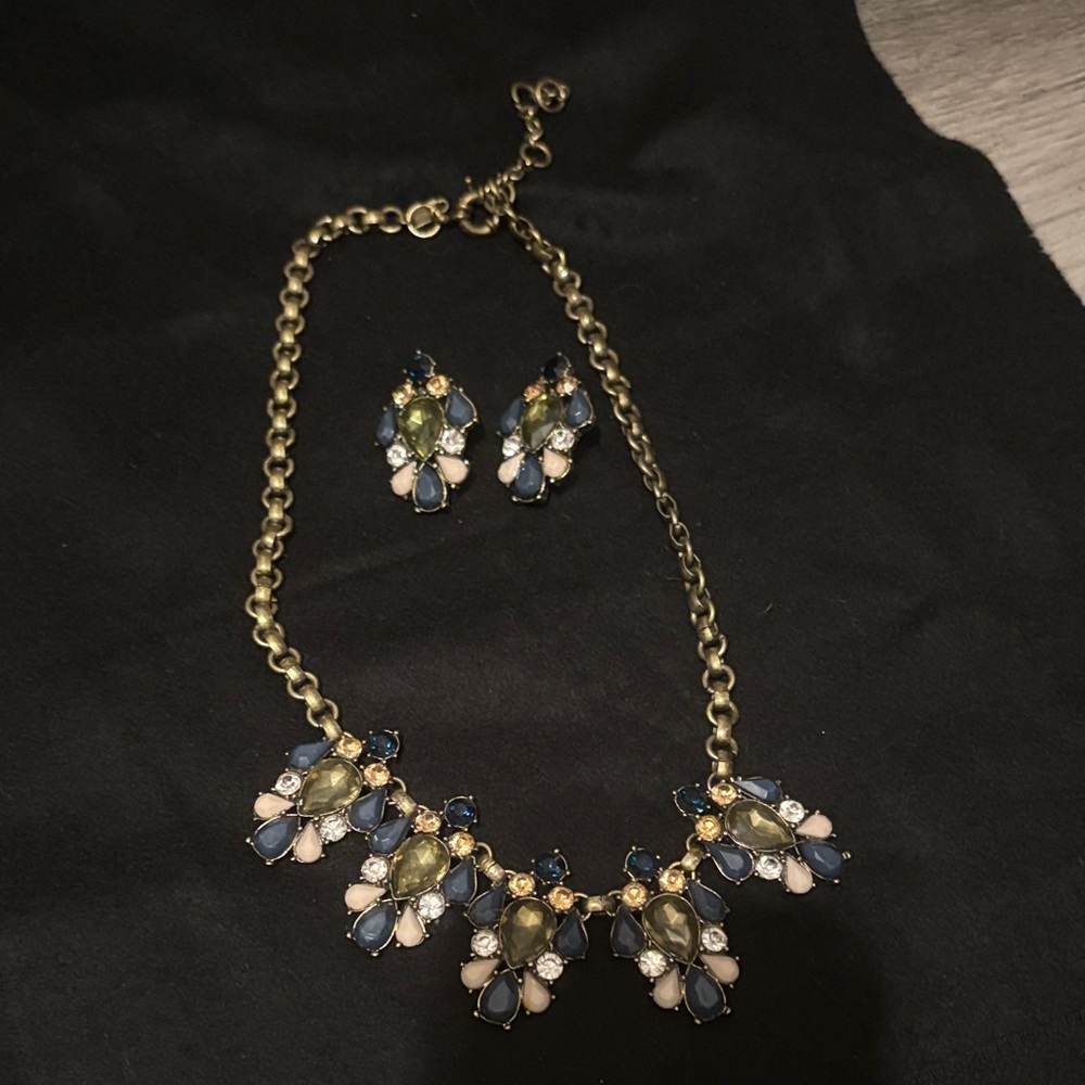 Elegant Gold and Blue Necklace and Earring Set
